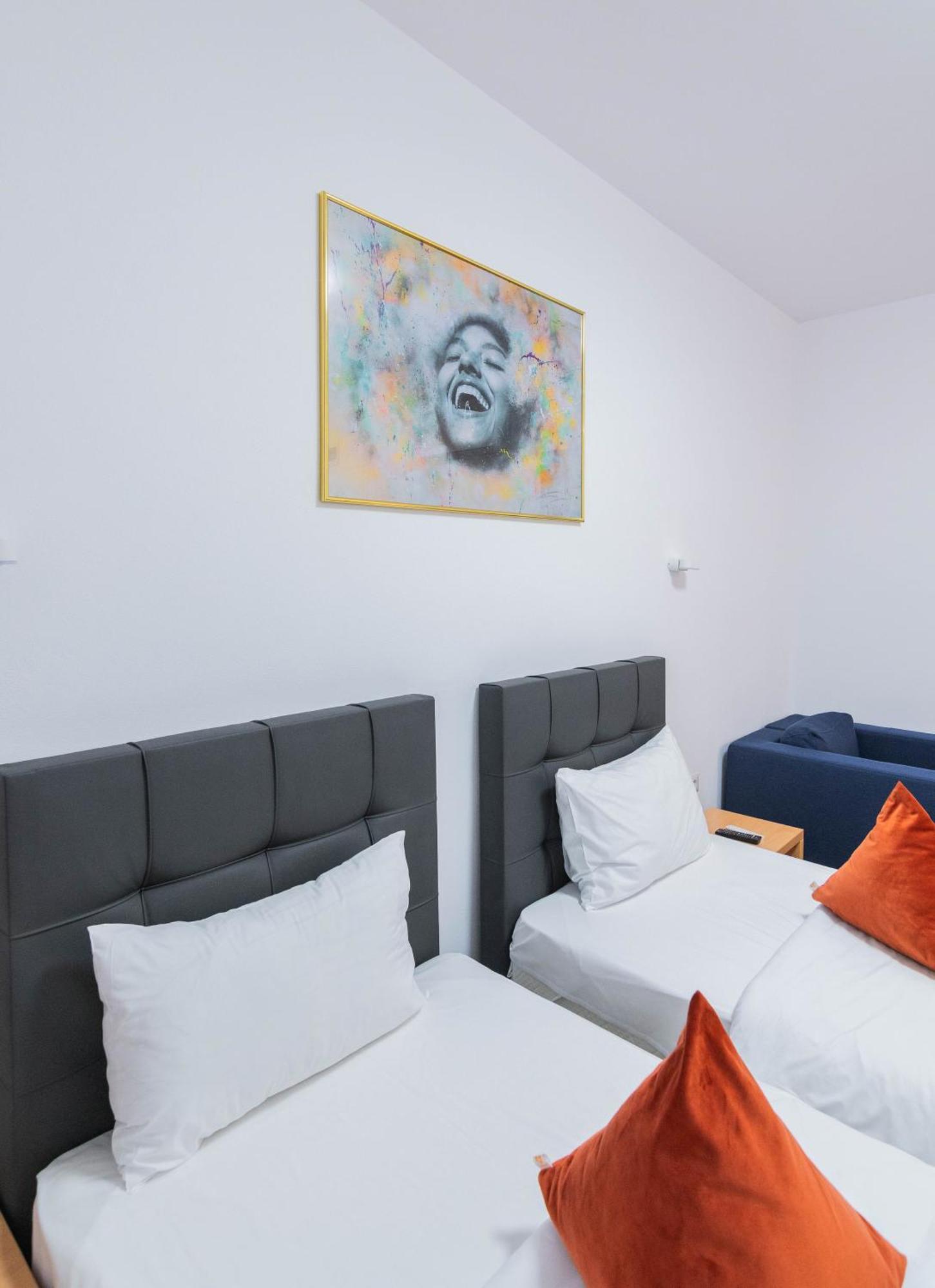 Hotel Urban Baia Mare Luaran gambar