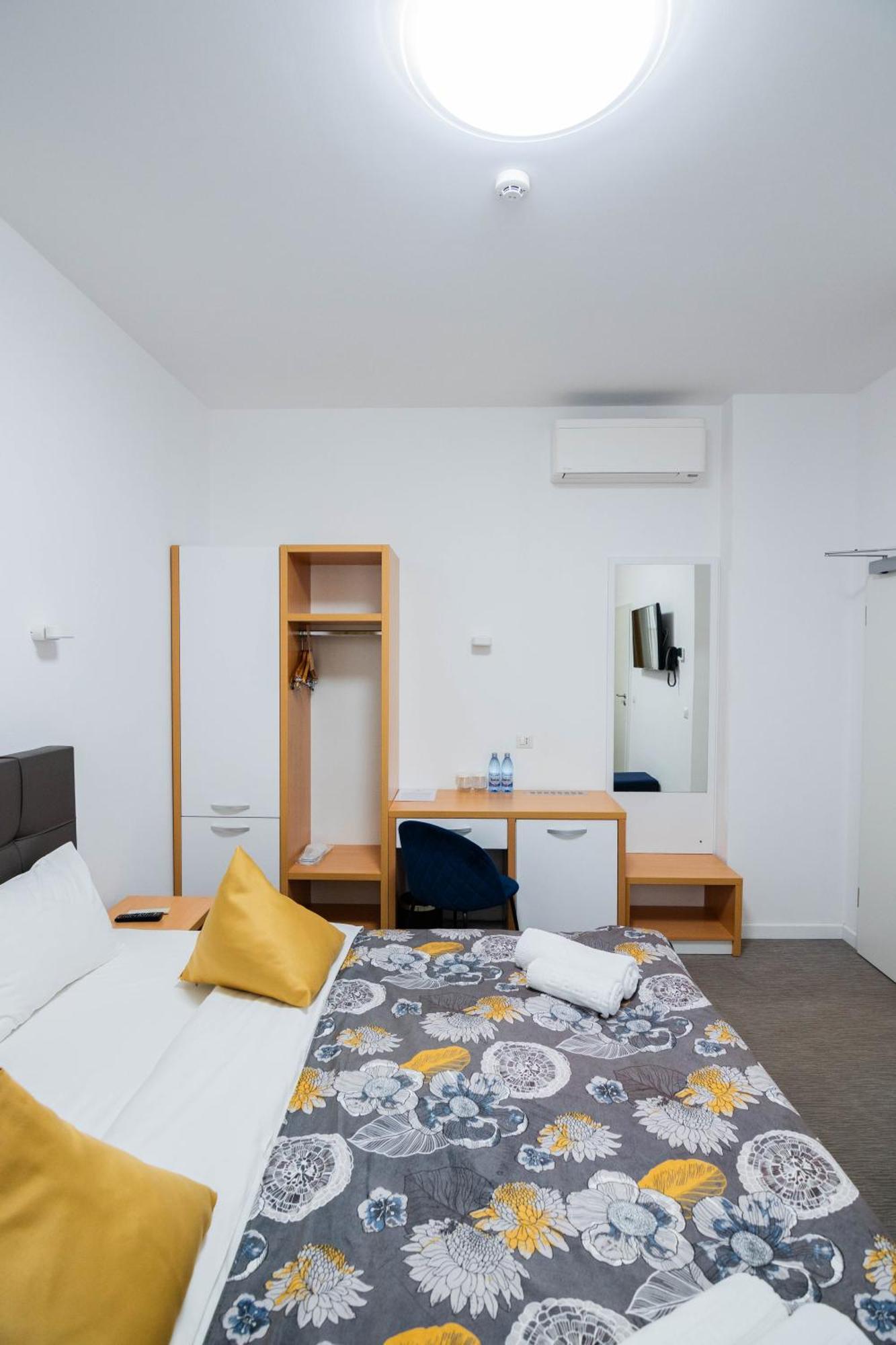 Hotel Urban Baia Mare Luaran gambar